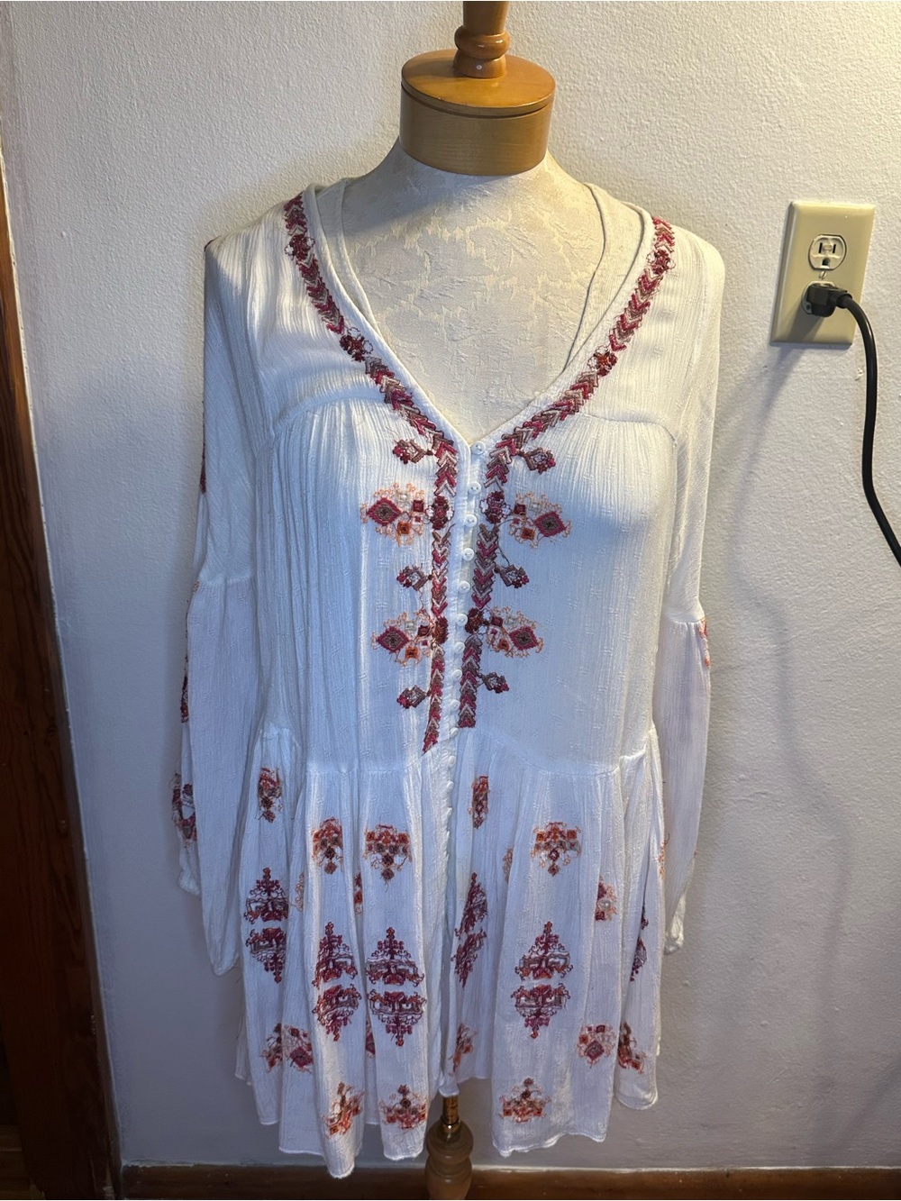 Free People Embroidered V-Neck White Tunic